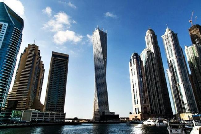 2. Infinity Tower (Дубай, ОАЭ)