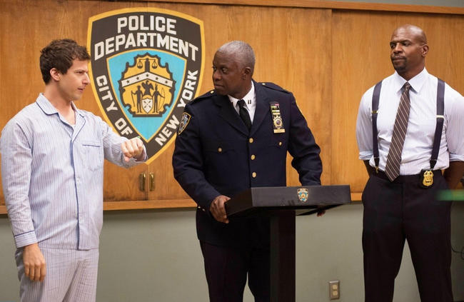 Бруклин 9−9 / Brooklyn Nine-Nine