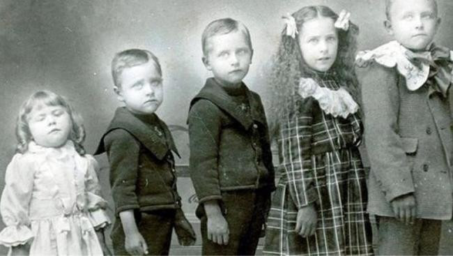 4. Мементо мори: улыбнитесь... хотя, вы же не можете