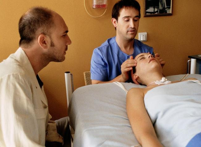 9. Поговори с ней / Hable con ella (2002)