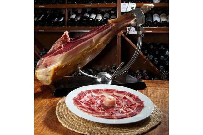 5. Свиной окорок Jamón Ibérico