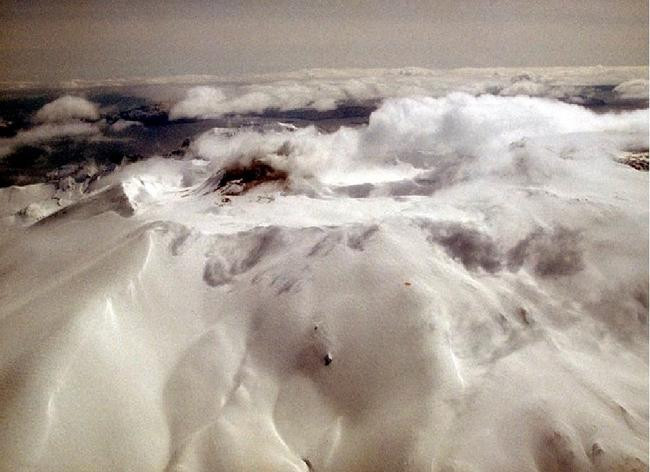 Акутан (Mount Akutan), Аляска