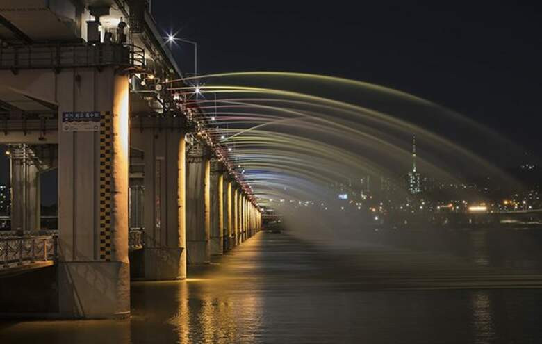 4. Мост Банпо (Banpo), Южная Корея