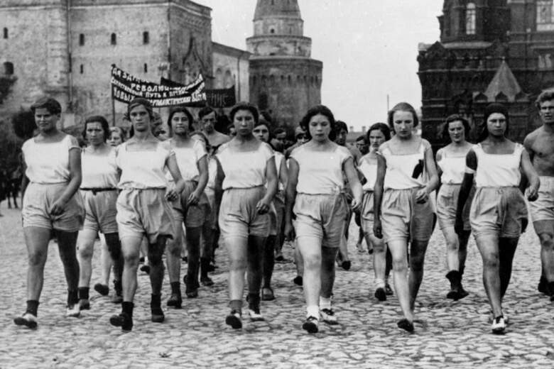 Привычка ходить с каменным лицом
