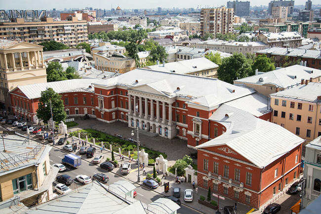 5. Английский клуб