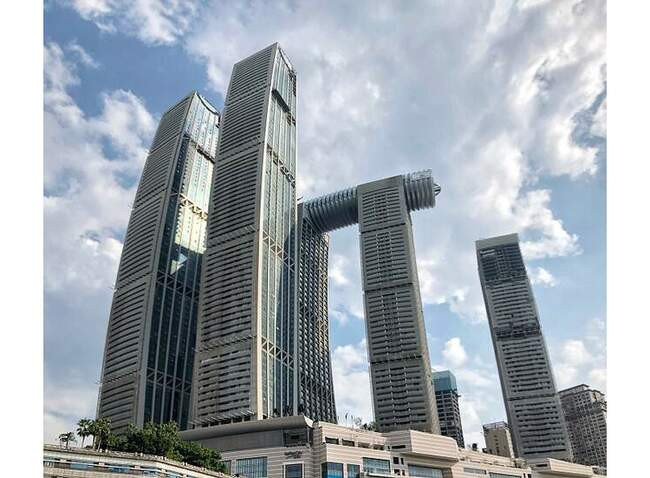 6. Комплекс Raffles City Chongqing (Чунцин, Китай)