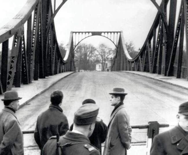 Обмен 1985 года: 23 агента ЦРУ на 4 агента КГБ