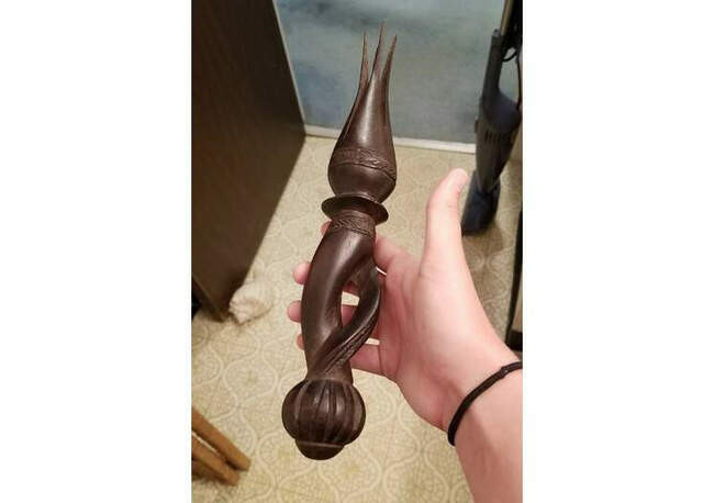 1. Неизвестный сувенир