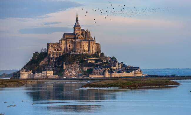 1. Мон-Сен-Мишель (Mont-Saint-Michel)