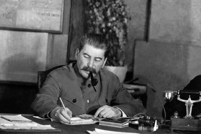 Как Сталин отреагировал на чукотско-эскимосские конфликты и милитаризацию Аляски