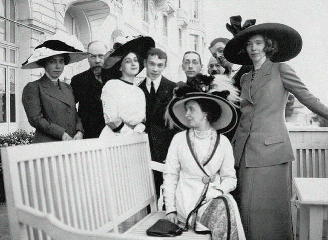 10) Сергей Дягилев с друзьями в Ницце, 1911