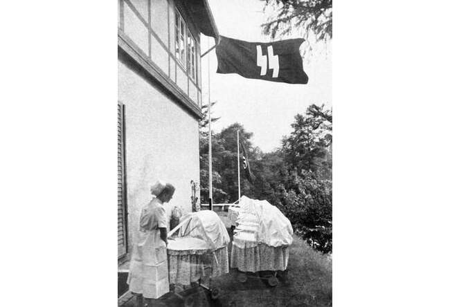 Как и почему нацисты запустили проект «Лебенсборн» (Lebensborn)