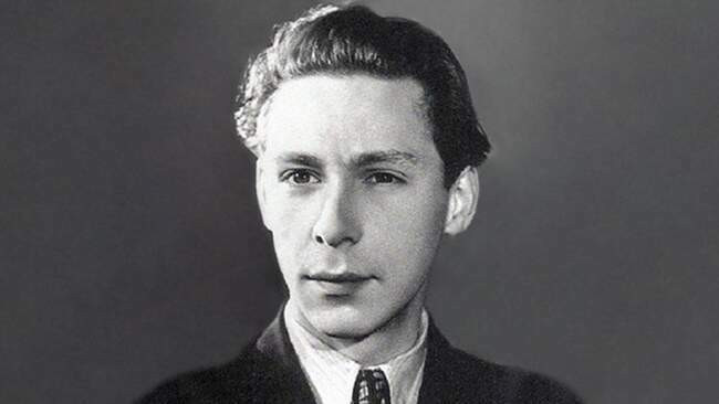Олег Ефремов (1927-2000)