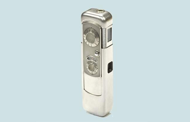 7. Фотокамера Minox