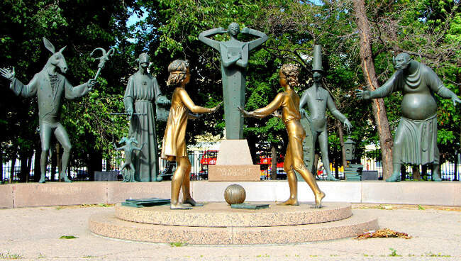 Памятник «Людские пороки»