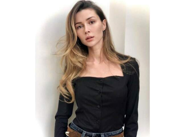 Анна Заворотнюк