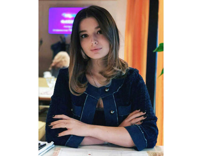 Александра Стриженова