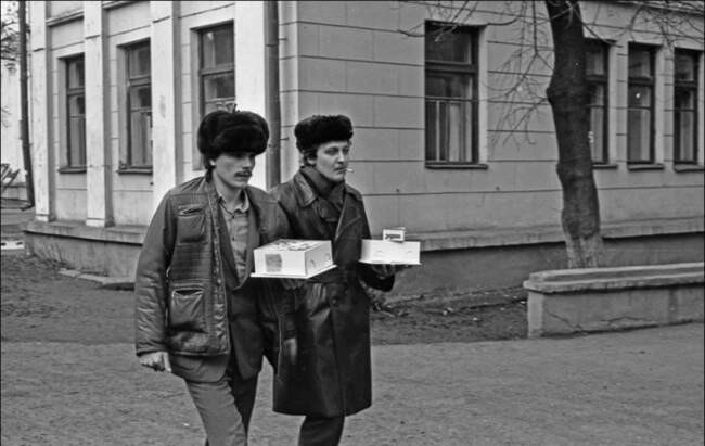 13. Не идти в гости без презентов