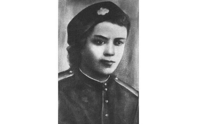 3. Анеля Кживонь