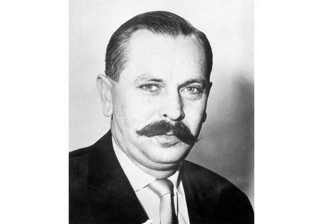 2. Михаил Голеневский