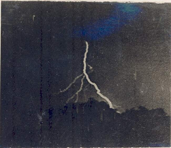 11. Самая первая фотография молнии
