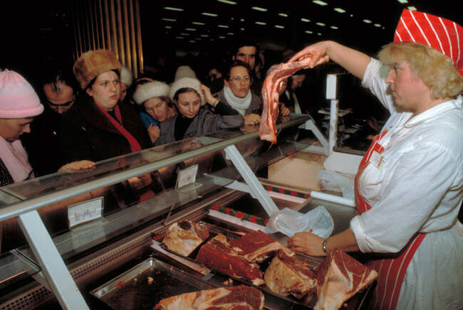 1. Мясник в продуктовом магазине