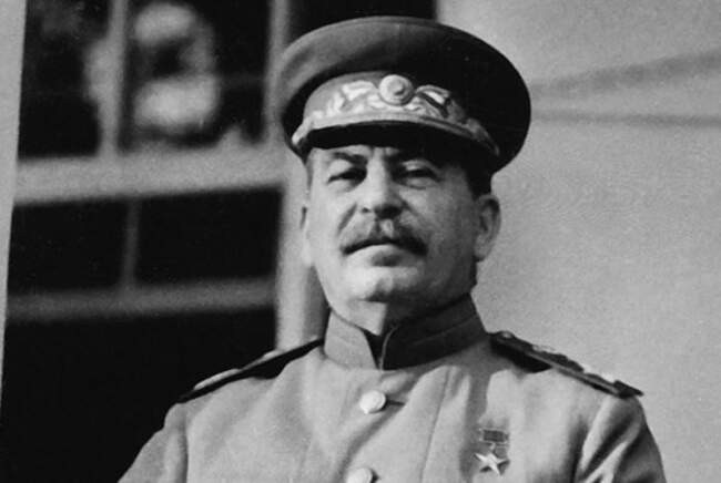 Как Рузвельт загнал Сталина в угол и как вождь всех народов решил вопрос с атомным шантажом и созданием еврейской автономии
