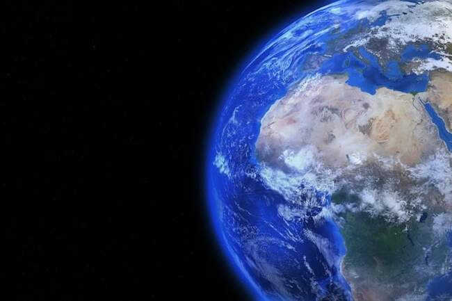 4. Земля находится в центре обитаемой зоны нашей галактики