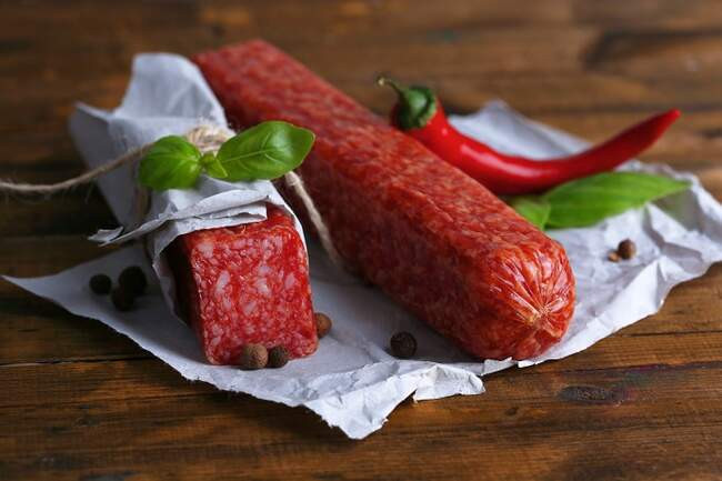 13. Сырокопченая колбаса