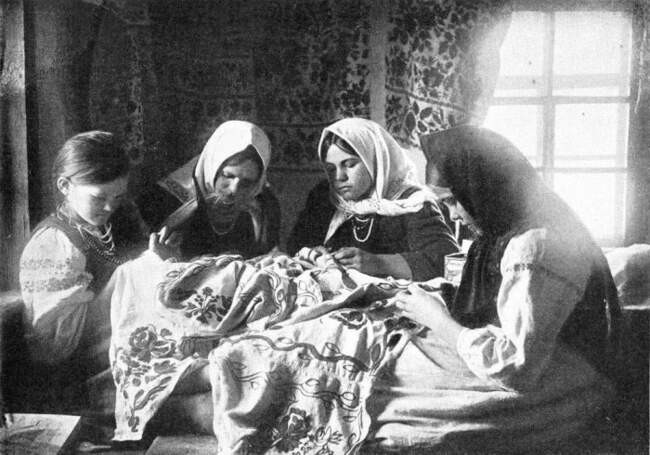 Чему учили мальчиков и девочек, и кто такие пестуньи
