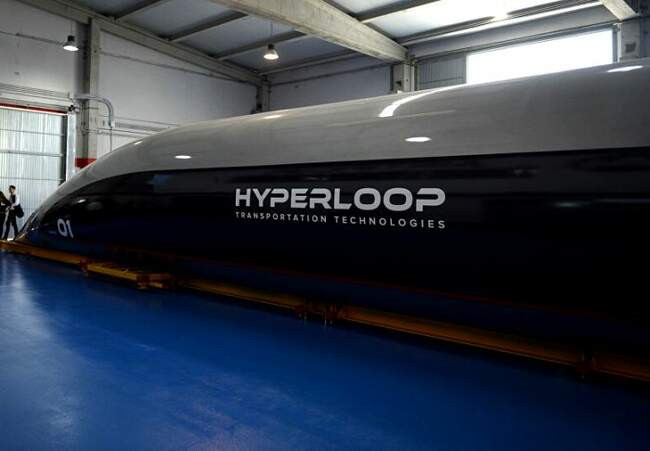 5. Вакуумный поезд Hyperloop