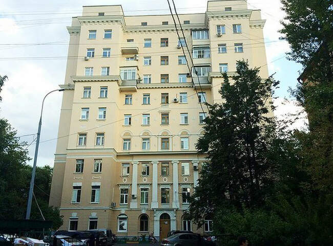 1. «Дом трех эпох» – старинное здание в Вишняковском переулке