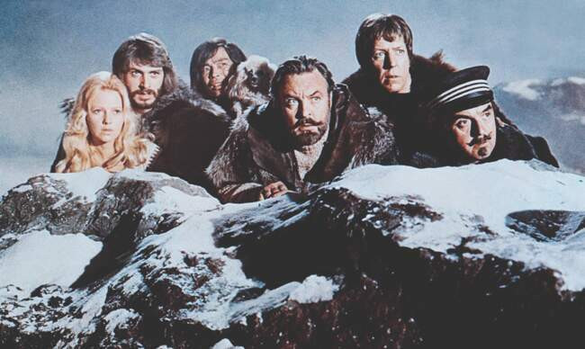 1 «Остров на вершине мира» (The Island at the Top of the World), 1974