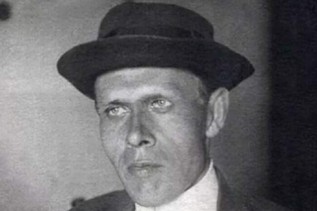 Даниил Хармс (1906-1942) – поэт и писатель.