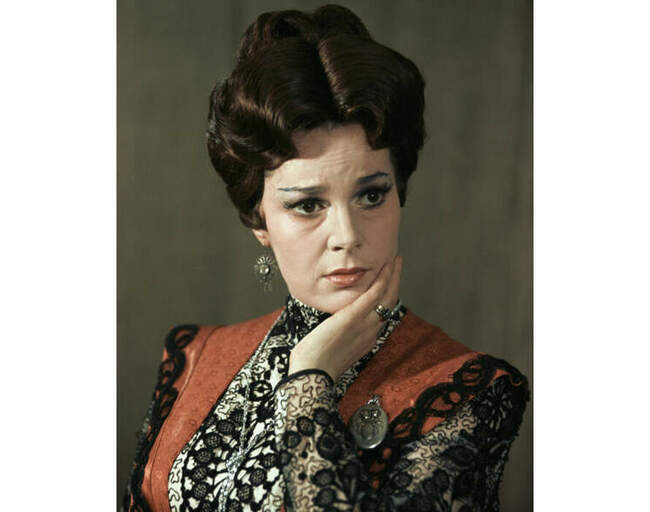 Элина Быстрицкая