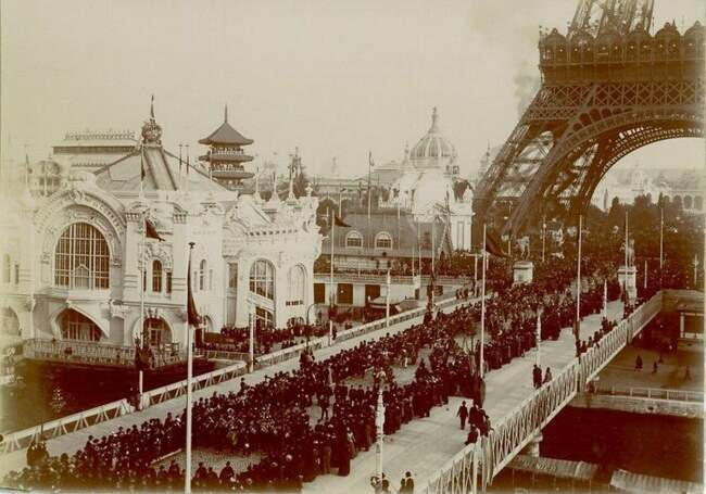 Париж 1900 года: крымское шампанское, шоколад будущего «Красного октября», и павильон русских окраин