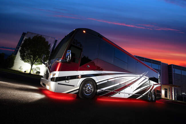 5. Featherlite Vantare Prevost