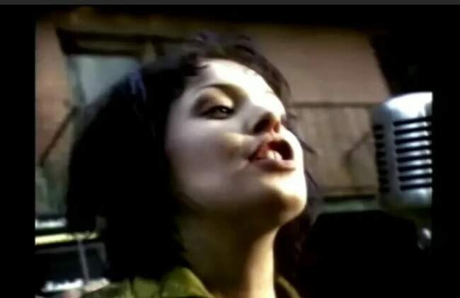 Яна Будянская «Одинокий голубь» 1998 год