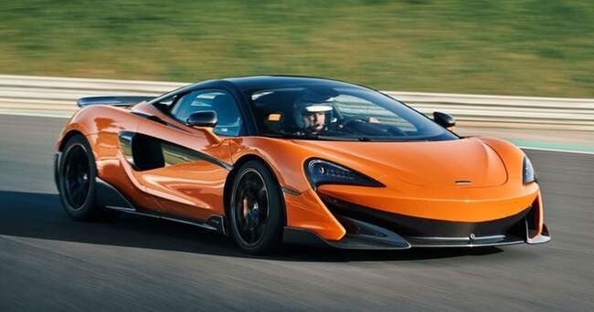 4. Автомобиль McLaren 720S