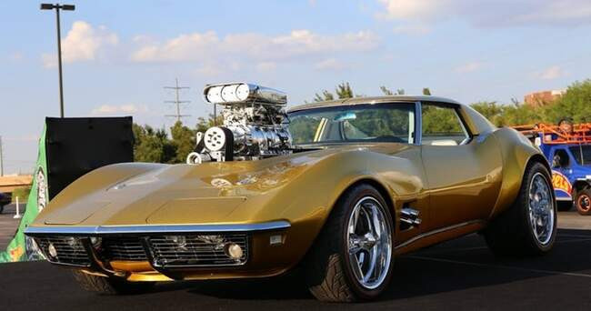 7. Автомобиль Шевроле Corvette