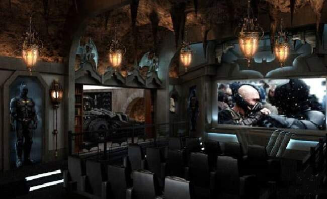 6. За свой домашний кинотеатр Dark Knight Rises владелец выложил 2 млн дол. (штат Коннектикут, Канада)