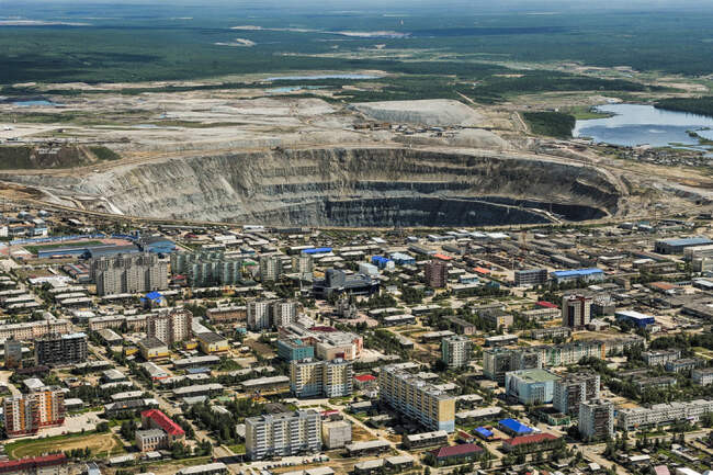 Жизнь на краю пропасти