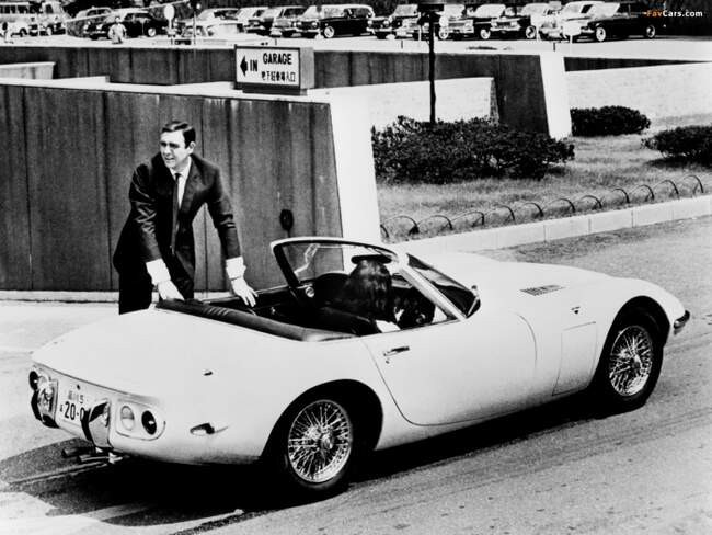 3. Toyota 2000GT