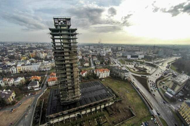 10. Небоскрёб Szkieletor, Краков