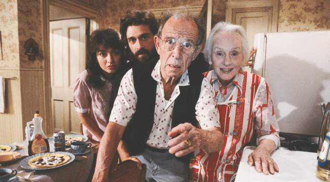 6 «Батарейки не прилагаются» (*batteries not included), 1987