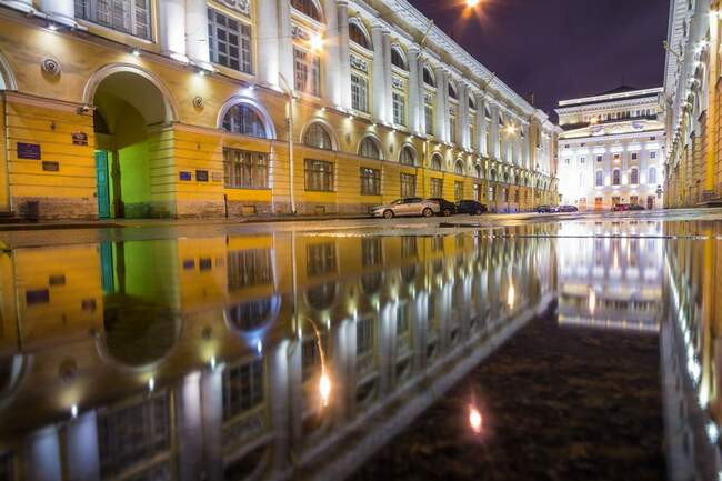 Улица зодчего Росси в Санкт-Петербурге
