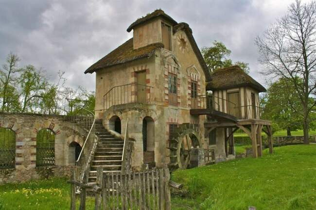 4. Королевская деревня