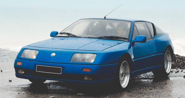 4 Renault Alpine GTA