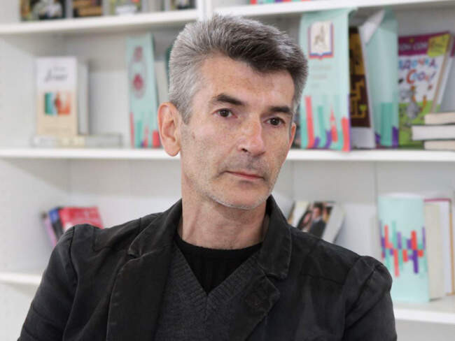 Андрей Рубанов, «Человек из красного дерева»