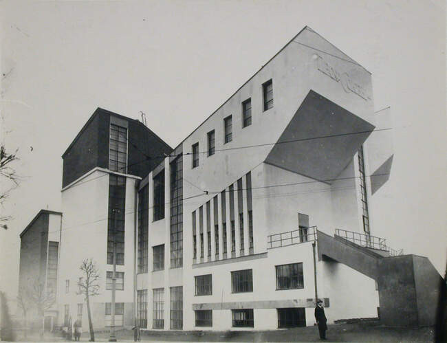 1. Клуб Союза коммунальников имени Русакова в Москве